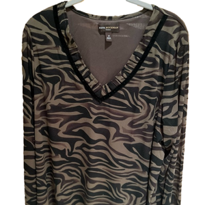 293. NWT WOMENS DANA BUCHMAN 2X DETAIL TOP